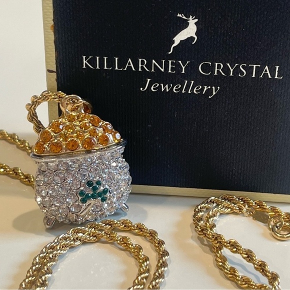 Killarney Rhinestone Pot of Gold Pendant & 33"‎ Citations Rope Chain Vintage
